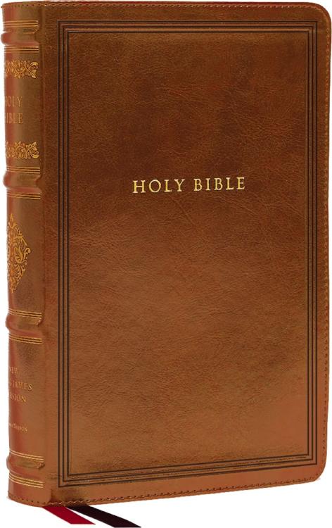9781400344345 Large Print Reference Bible Comfort Print